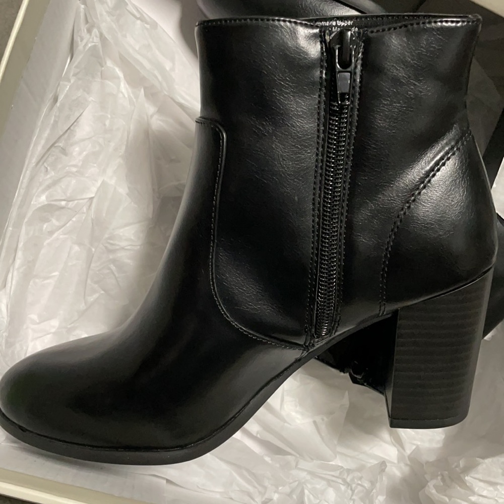 Style & Co Boots - Picture 3 of 4